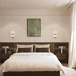 Mondovi Luxury Suites