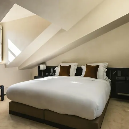 Mondovi Luxury 5* Paris